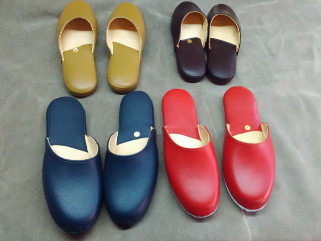 Zapatilla de descanso Cuero Badana Linea 3 (22)